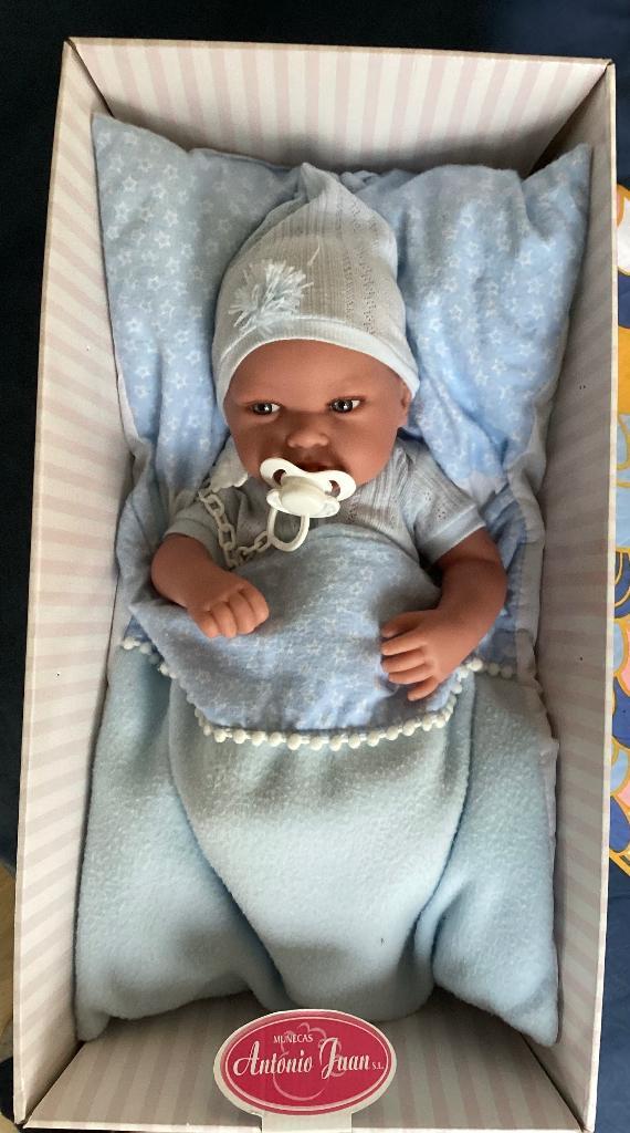 Jongenspop van Antonio Juan, Kinderen en Baby's, Speelgoed | Poppen, Zo goed als nieuw, Babypop, Ophalen