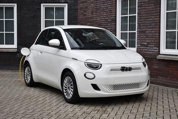 Fiat 500e 42 kWh Icon/cruise/Carplay beschikbaar voor biedingen