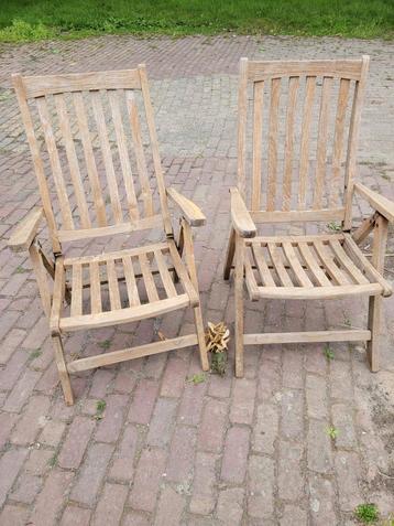 teakhout tuinstoel gratis beschikbaar voor biedingen
