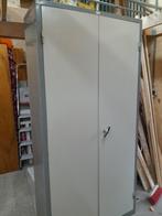 Stalen kast met planken, Huis en Inrichting, Kasten | Roldeurkasten en Archiefkasten, Ophalen, Gebruikt, Metaal