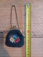 Antiek geborduurde portemonnee, Ophalen of Verzenden, Dames, Onbekend