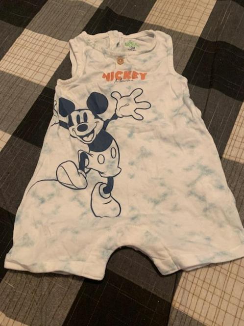 Meerkleurige romper van Disney. Maat 74, Kinderen en Baby's, Babykleding | Maat 74, Zo goed als nieuw, Jongetje, Pakje, Ophalen of Verzenden