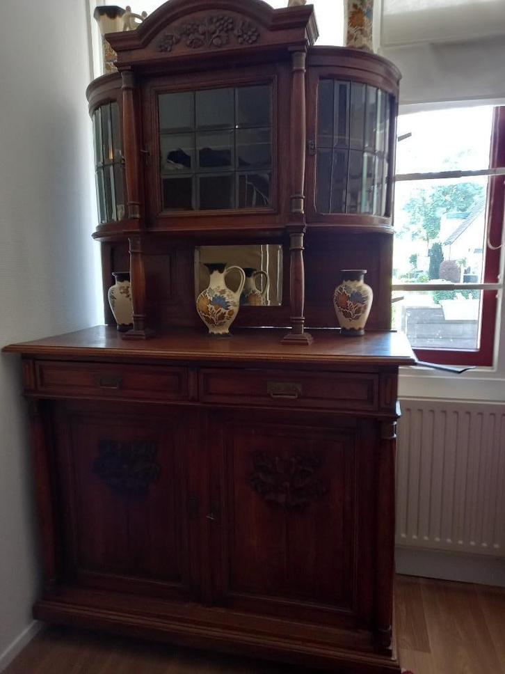 Fraai antiek buffet kastje euro 140, Antiek en Kunst, Antiek | Meubels | Kasten, Ophalen of Verzenden