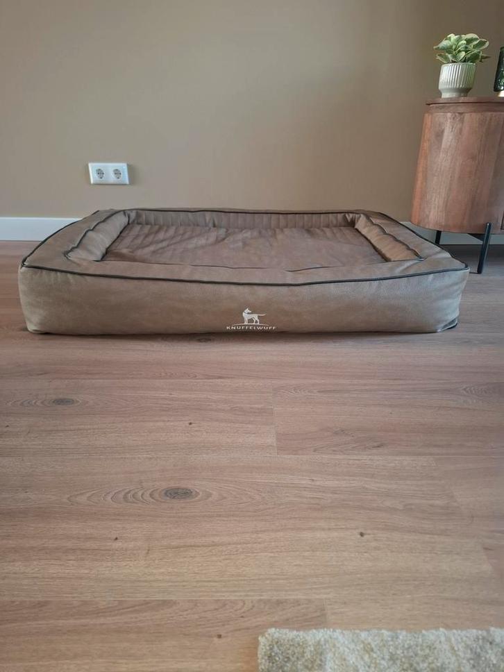 Knuffelwuff orthopedisch hondenbed, Dieren en Toebehoren, Hondenmanden, Zo goed als nieuw, Overige, Ophalen