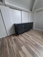 Metalen dressoir/locker kast 120cm breed, 60 hoog en 40 cm d, Huis en Inrichting, Kasten | Dressoirs, Ophalen, Met deur(en), 100 tot 150 cm