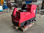 Veegmachine schrobmachine Tennant 8210 Metro LB Factory Cat, Tuin en Terras, Veegmachines, Ophalen, Gebruikt