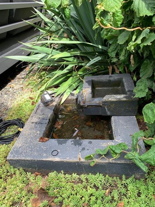 Waterornament / Fontein – 60x60 cm, Tuin en Terras, Waterpartijen en Fonteinen, Zo goed als nieuw, Fontein, Kunststof, Ophalen