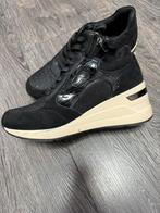 Bristol Sneakers - Zo goed als nieuw!, Ophalen of Verzenden, Zo goed als nieuw, Zwart, Sneakers of Gympen