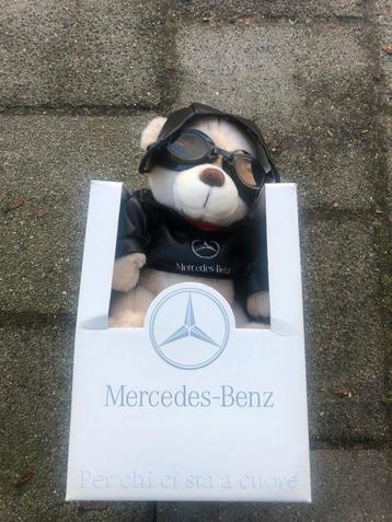 Aangeboden Mercedes Benz pluche beer