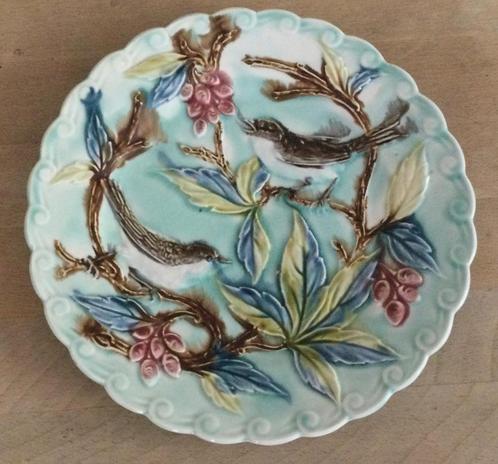 Antiek Frans Majolica bordje design vogeltjes op bloemtakken, Antiek en Kunst, Antiek | Keramiek en Aardewerk, Verzenden