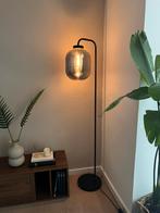 Vloerlamp Pegasi zwart (kwantum), Huis en Inrichting, Lampen | Vloerlampen, Ophalen, Zo goed als nieuw, 150 tot 200 cm