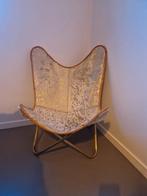 Leuke leren stoel met goud accenten, Huis en Inrichting, Fauteuils, Ophalen, Zo goed als nieuw