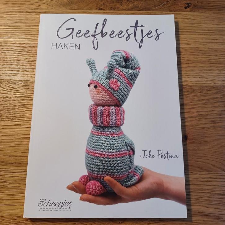 Geefbeestjes Haken - Joke Postma, Hobby en Vrije tijd, Breien en Haken, Ophalen of Verzenden