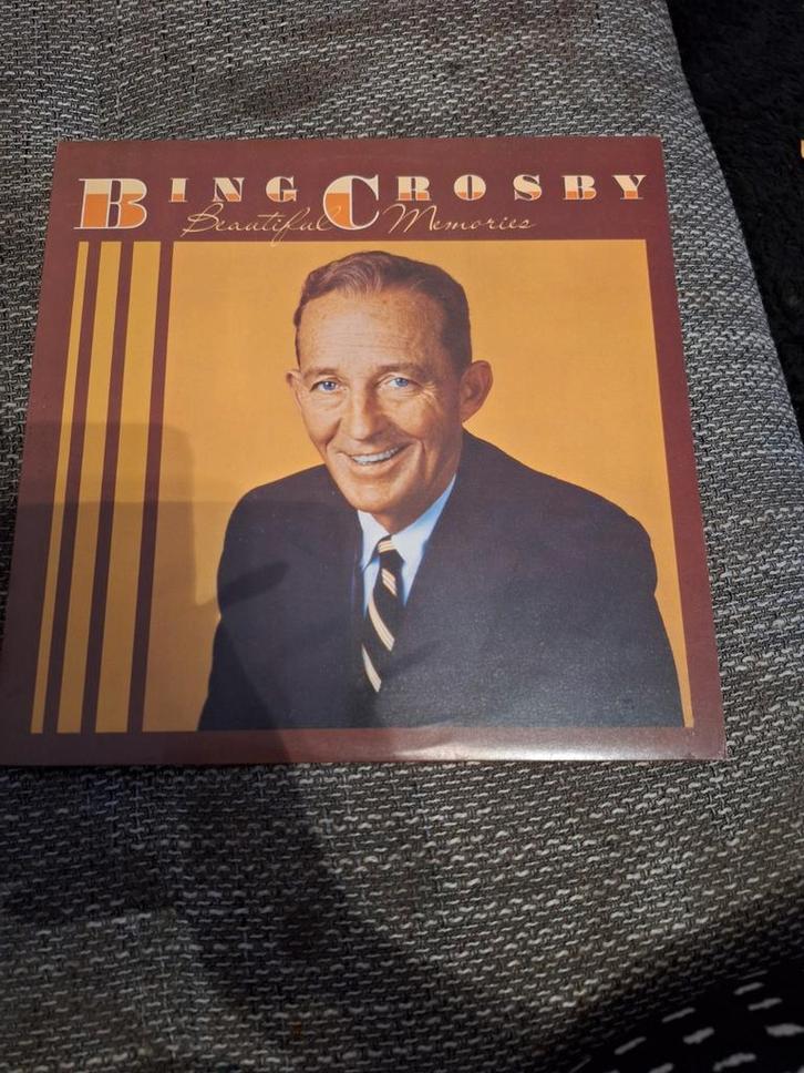 Bing Crosby - Beautiful Memories LP, Cd's en Dvd's, Vinyl | Pop, Gebruikt, 1960 tot 1980, 12 inch, Ophalen of Verzenden