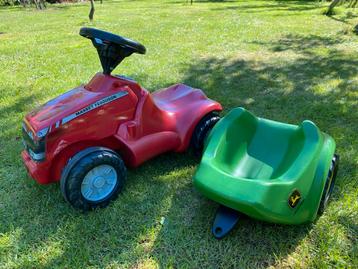 Massey Ferguson looptrekker Rolley Toys met aanhanger beschikbaar voor biedingen