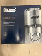 Nieuwe DeLonghi Dedica Style Espresso Machine, Witgoed en Apparatuur, Koffiezetapparaten, Afneembaar waterreservoir, Espresso apparaat