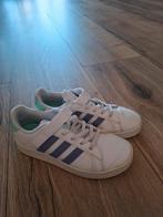Z.G.A.N adidas maat 33., Ophalen, Zo goed als nieuw, Schoenen