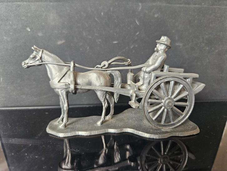 Paard en wagen met chauffeur tin., Verzamelen, Beelden en Beeldjes, Zo goed als nieuw, Dier, Ophalen of Verzenden