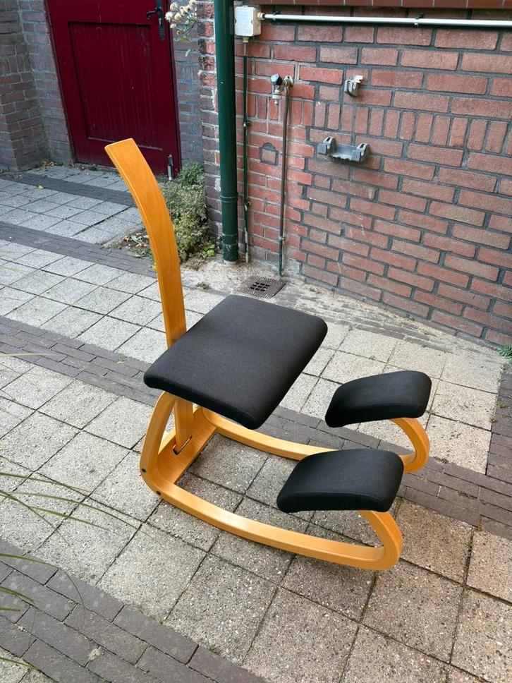 Stokke Varier kniestoel, Huis en Inrichting, Fauteuils, Zo goed als nieuw, 50 tot 75 cm, Ophalen