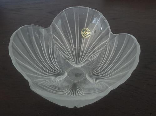 Hoya glas kristal, schaaltje, schelpvorm, bloemvorm, Antiek en Kunst, Antiek | Servies los, Ophalen of Verzenden