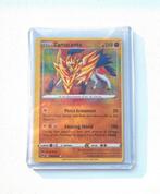 Zamazenta amazing rare vivid voltage #102 (MISCUT), Hobby en Vrije tijd, Verzamelkaartspellen | Pokémon, Verzenden, Nieuw, Losse kaart