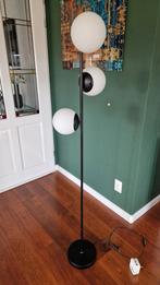 Moderne Staande Lamp met 3 Bollen, Huis en Inrichting, Lampen | Vloerlampen, Ophalen of Verzenden