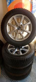 Set originele Mazda 2 velgen +, Bridgestone winterbanden, Ophalen, Gebruikt, 15 inch, Velg(en)