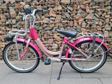 Zeer nette 20 inch Batavus Star meisjesfiets (nagekeken) beschikbaar voor biedingen