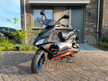 NIEUWSTAAT Aprilia SR 50 Factory BW 2006 KM 3.602 beschikbaar voor biedingen