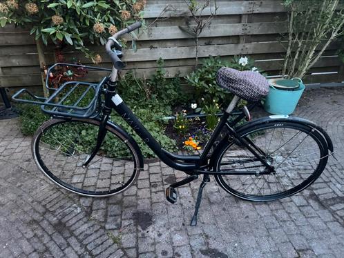 Gebruikte fiets met bakje, Fietsen en Brommers, Fietsen | Dames | Omafietsen, Gebruikt, Ophalen