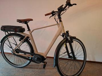 Qwic Premium MN7D+ 625Wh | L | Overjarig/Demo beschikbaar voor biedingen