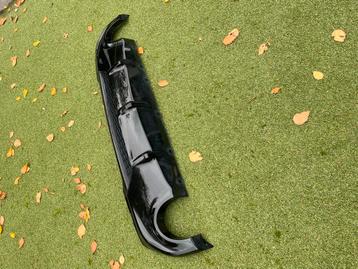 BMW F40 diffuser M pakket beschikbaar voor biedingen