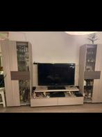 Tv meubel met 2 vitrine kasten en salontafel, Huis en Inrichting, Ophalen