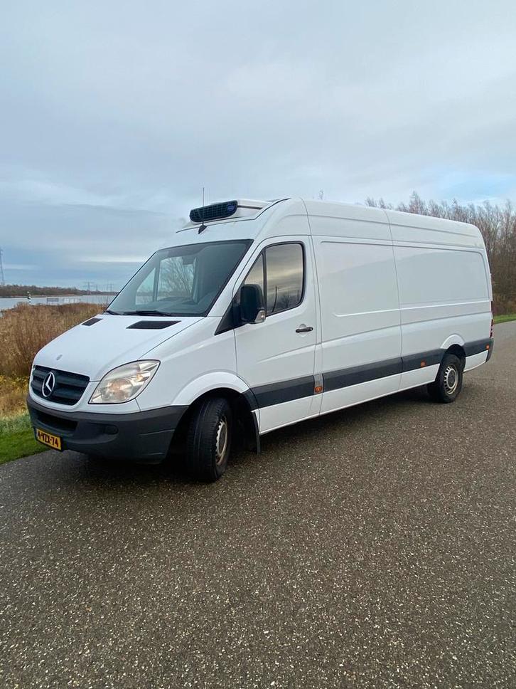 Mercedes-Benz Mercedes-benz 2011 EXPORT, Auto's, Bestelauto's, Particulier, Mercedes-Benz, Diesel, Handgeschakeld, Geïmporteerd