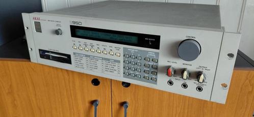 Akai S950 met maximale geheugenuitbreiding, Muziek en Instrumenten, Samplers, Zo goed als nieuw, Ophalen of Verzenden