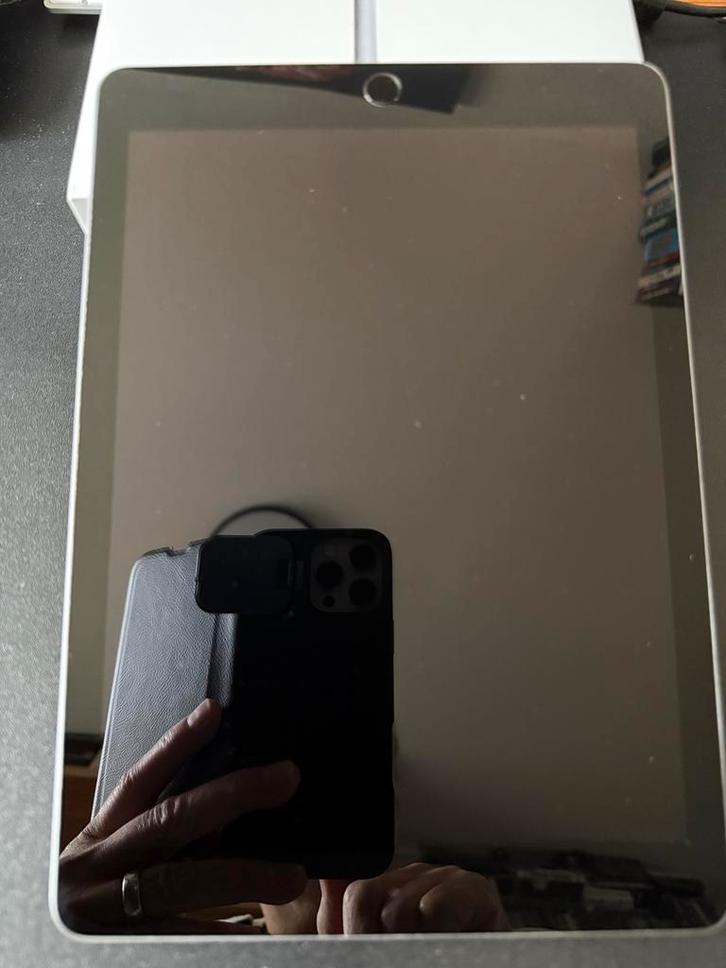 Apple iPad 6th gen.32Gb  | Nieuwe Accu | Als nieuw | In Doos, Computers en Software, Apple iPads, Zo goed als nieuw, Apple iPad