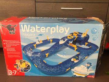Water play baan Niagara beschikbaar voor biedingen