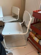 Gratis 4 witte stoelen, Ophalen, Gebruikt, Wit, Twee