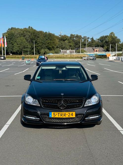 205PK C-Klasse 2.2 CDI C220 AUT Mercedes Benz C220cdi, Auto's, Mercedes-Benz, Bedrijf, C-Klasse, Diesel, E, Sedan, Automaat, Geïmporteerd