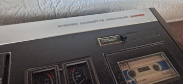 Vintage set platenspeler, stereo cassette recorder en radio beschikbaar voor biedingen