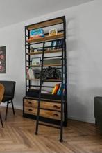 Industriële boekenkast mango met lades en ladder, Huis en Inrichting, Kasten | Boekenkasten, Met plank(en), 100 tot 150 cm, 200 cm of meer