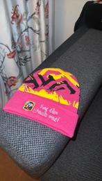 Flugel muts, Ophalen of Verzenden, Zo goed als nieuw, Overige maten, Muts