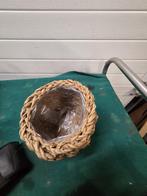 bloempot gevlochten, Ophalen of Verzenden, 'T Olde Gre-j, Info@toldegrej.nl, Endepoelstraat 20f Didam