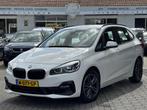 BMW 2-serie Active Tourer 220i High Executive Launch Edition, Euro 6, Wit, Leder, Bedrijf