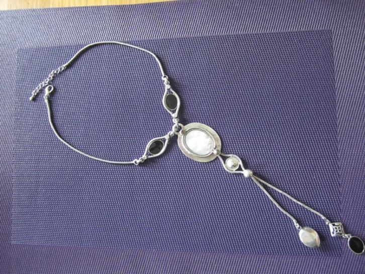 ketting met hanger, Sieraden, Tassen en Uiterlijk, Kettingen, Zo goed als nieuw, Overige materialen, Zilver, Met hanger, Verstelbaar
