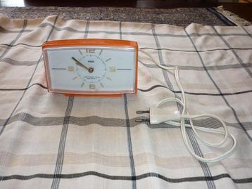 Vintage METAMEC Electric oranje vierkant elektrische wekker beschikbaar voor biedingen