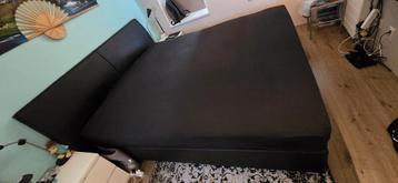 Boxspring bed 180x210 beschikbaar voor biedingen