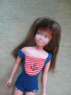 Vintage  barbie Skipper Bend legs in outfit mattel 1965, Verzenden, Gebruikt, Pop