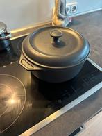 Zware Gietijzeren braadpan 24 cm  zgan, Huis en Inrichting, Keuken | Potten en Pannen, Ophalen of Verzenden, Zo goed als nieuw