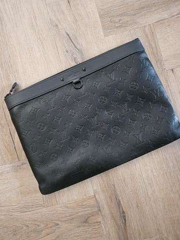 Louis Vuitton tas beschikbaar voor biedingen